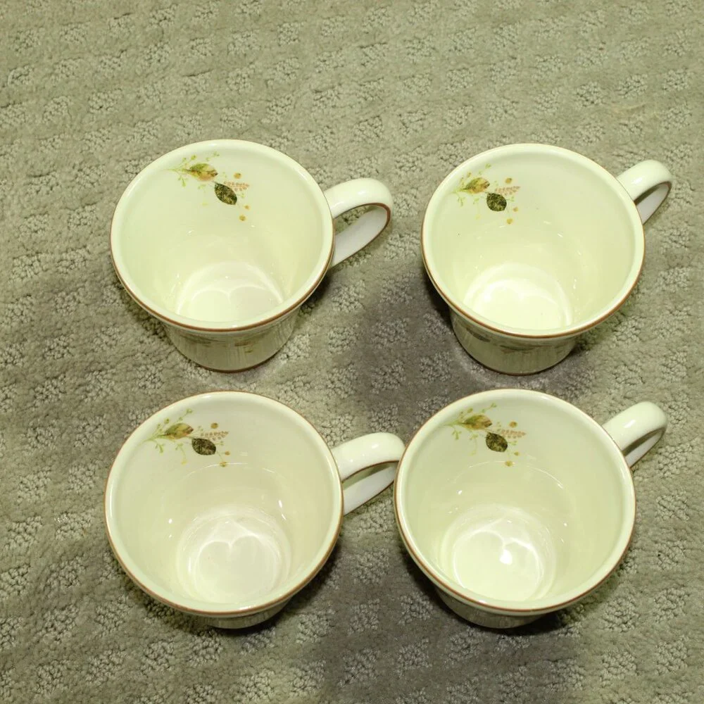 Set of 4 Vintage St. Nicholas Square Winter Bouquet Coffee Tea Cups - MINT